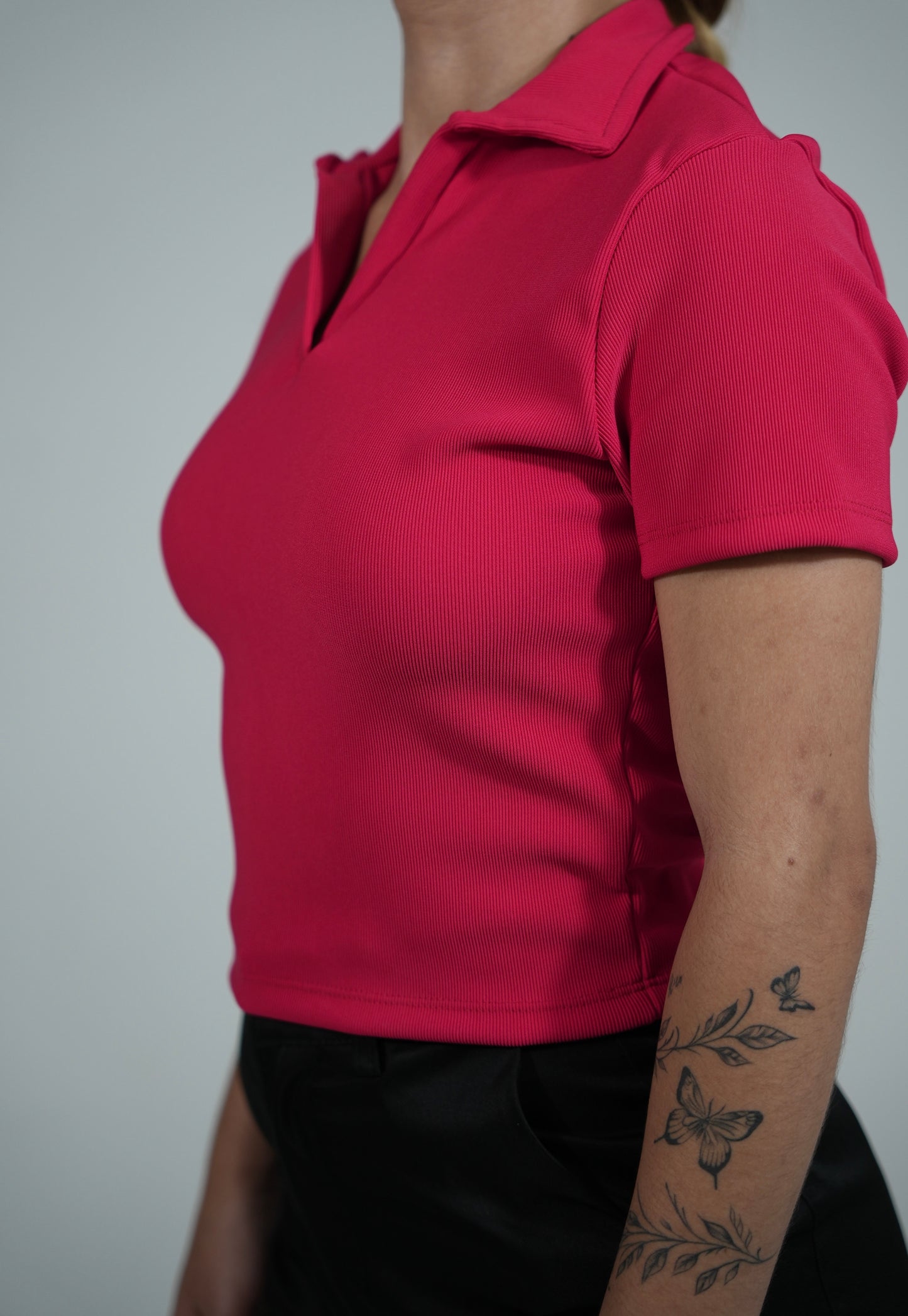 Blusa corta RIB GRUESO Elegance Sport Style cuello de polo